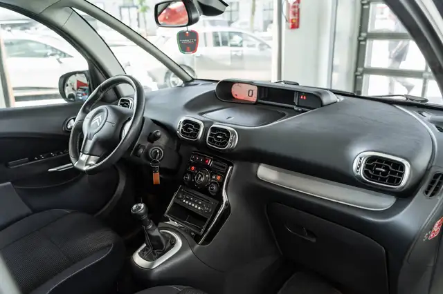 Citroen C3 view 9