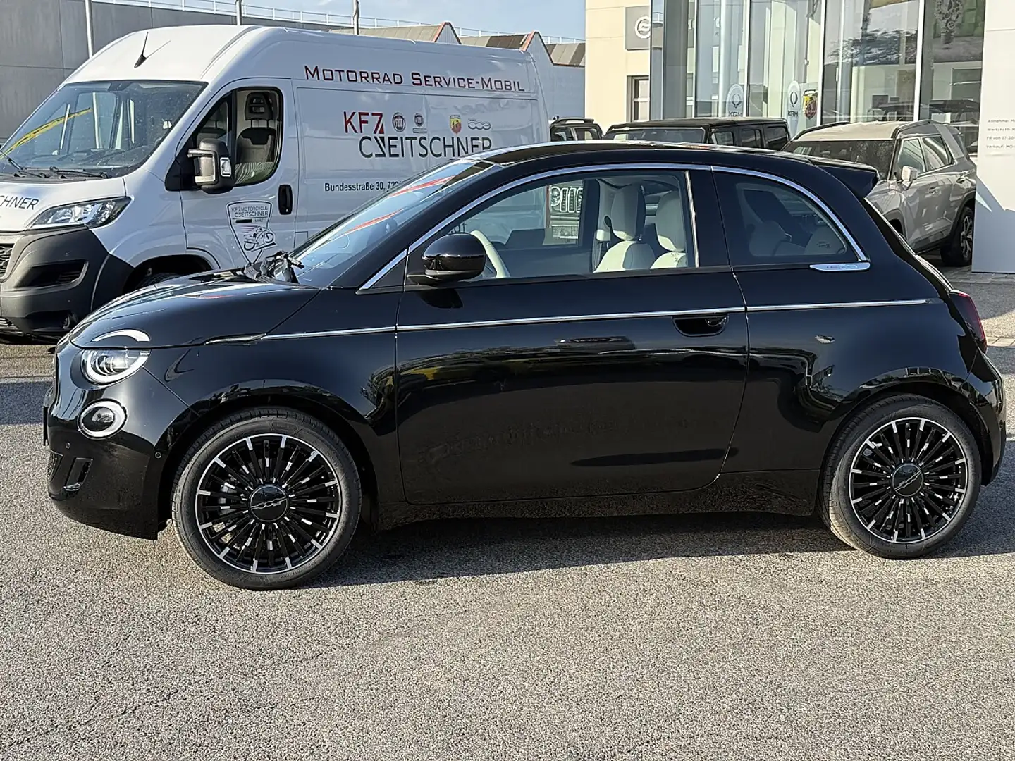 Fiat 500e 500 Elektro 3+1 42 kWh La Prima Schwarz - 2