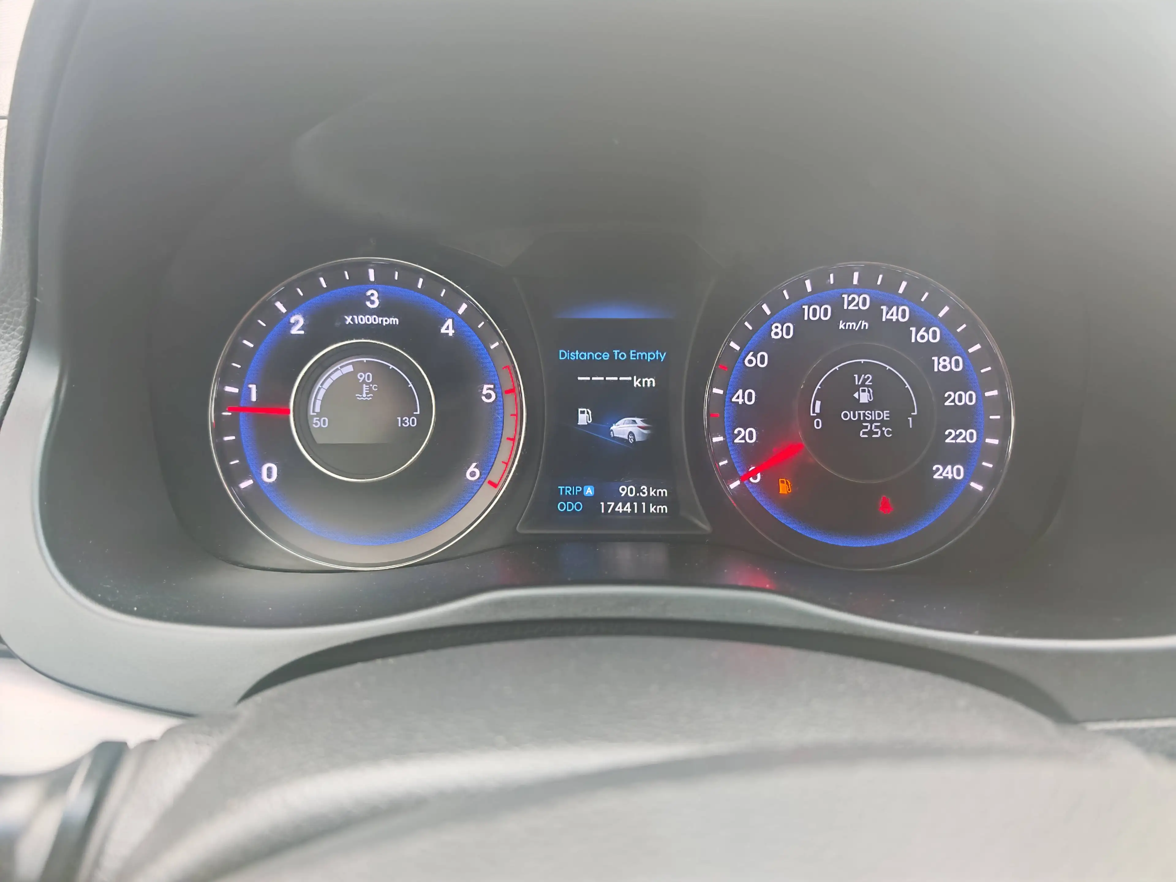 Hyundai i40 blue Style — photo 9