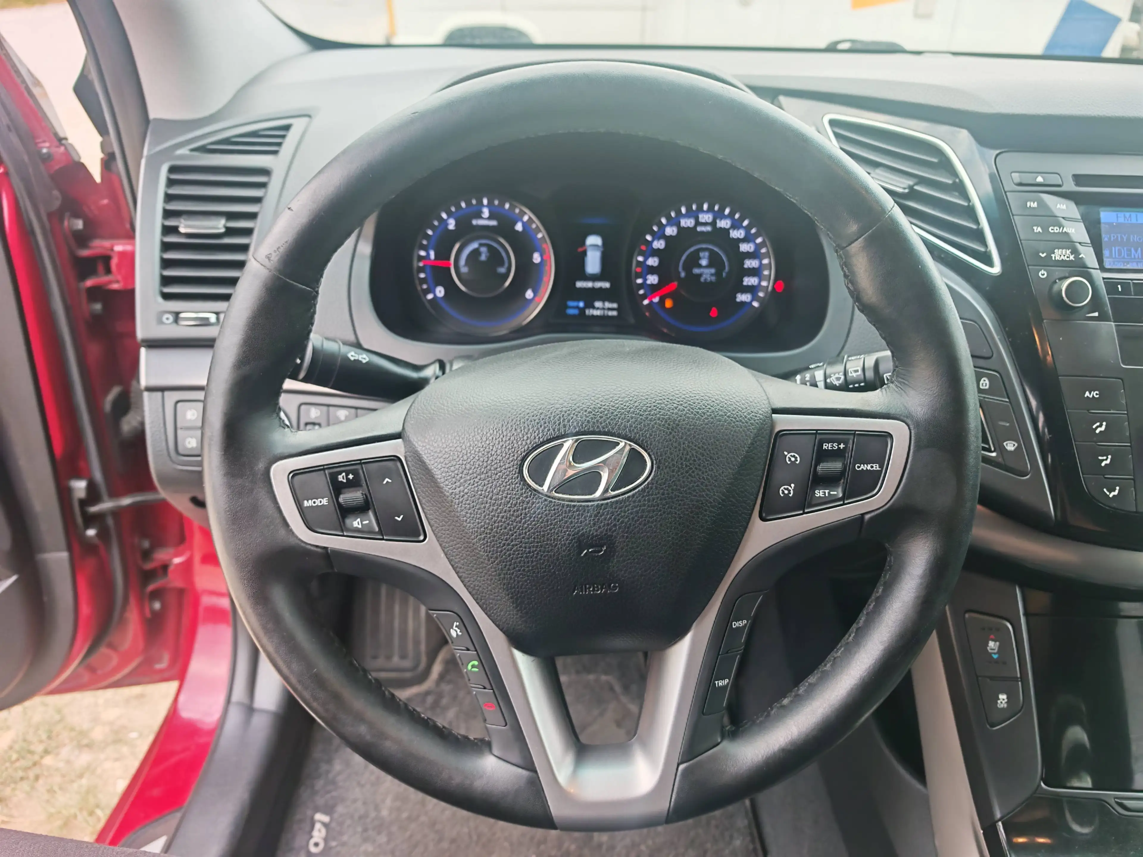 Hyundai i40 blue Style — photo 10