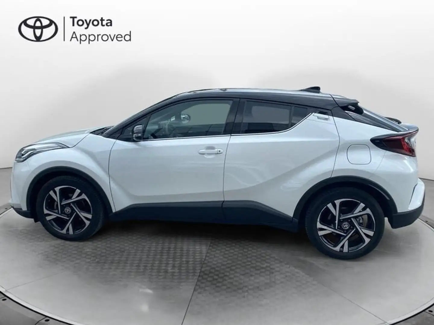 Toyota C-HR 2.0 Hybrid E-CVT Trend Weiß - 2