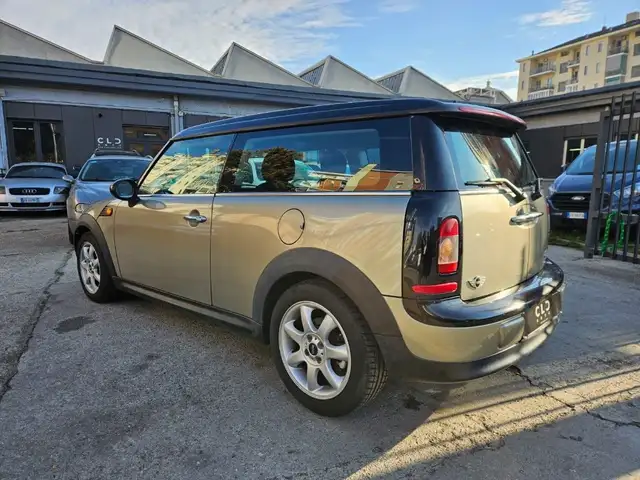 Mini Cooper Cooper view 5