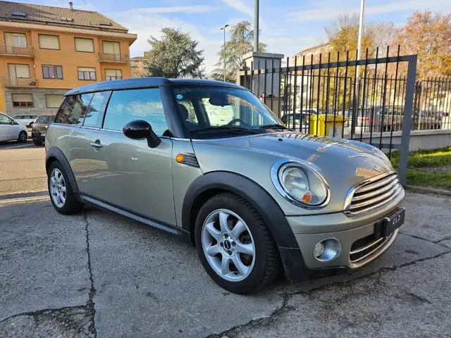 Mini Cooper Cooper view 3