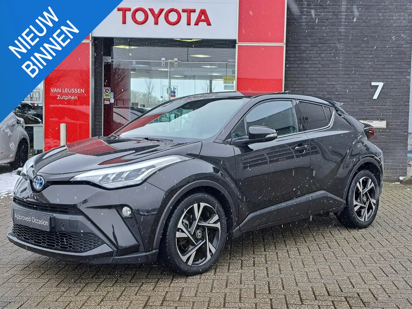 Toyota C-HR 1.8 Hybrid Dynamic STOELVERWARMING PARKEERSENSOREN Noir - 1