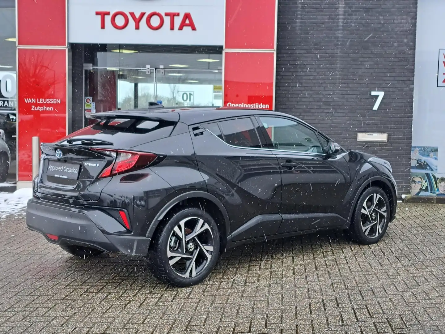 Toyota C-HR 1.8 Hybrid Dynamic STOELVERWARMING PARKEERSENSOREN Noir - 2