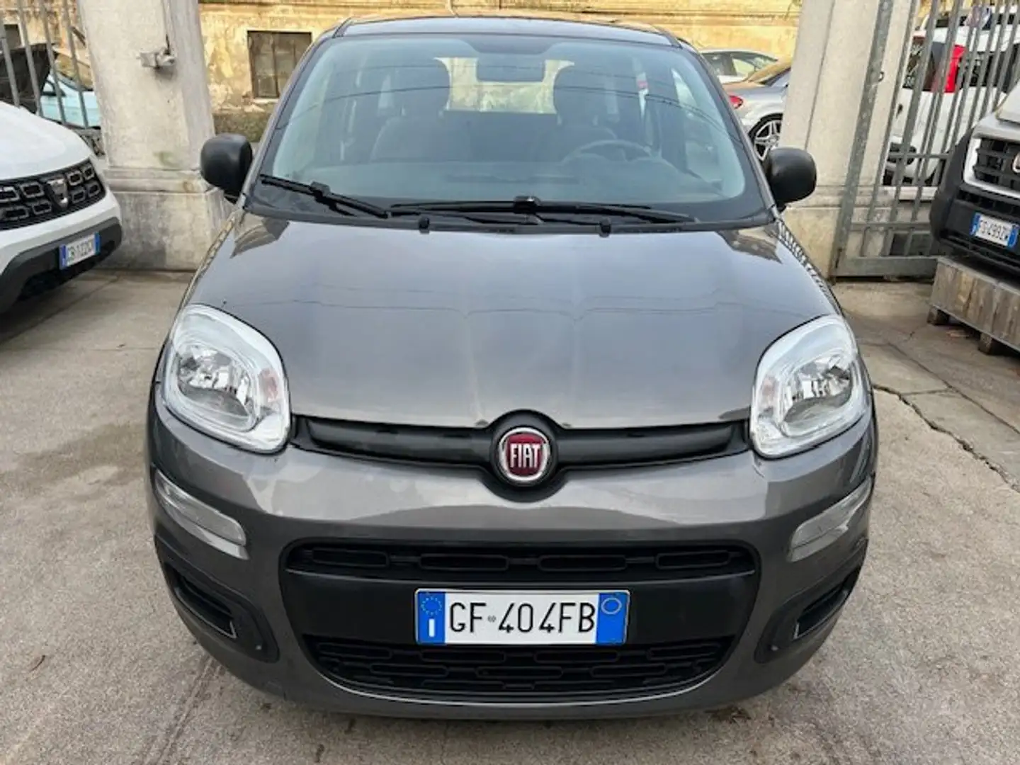 Fiat Panda III1.0 firefly hybrid City Life SOLO 21300 KM Grijs - 2