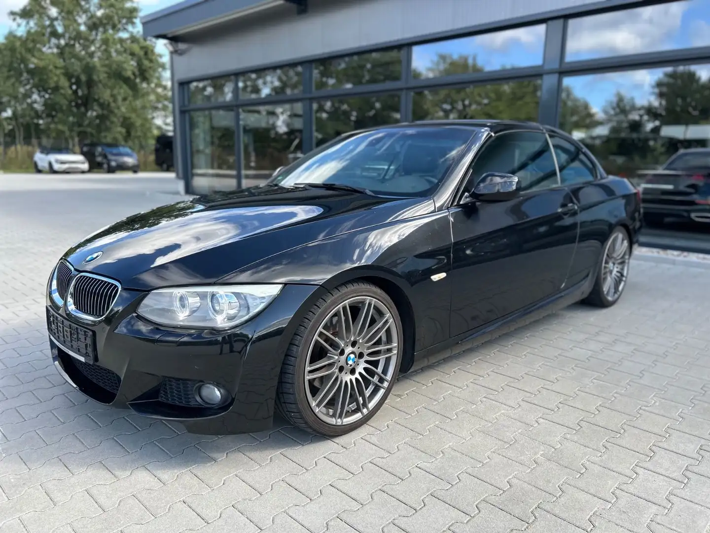BMW 320 d Cabrio M Sport Edition Performance 19 Zoll Schwarz - 1