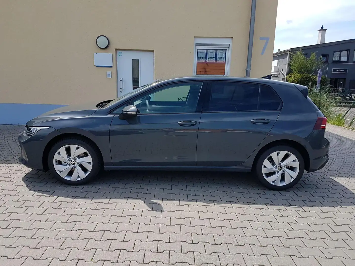Volkswagen Golf LIFE neues Modell  LED PDC ACC 1.5 TSI ACT 110 ... - 2