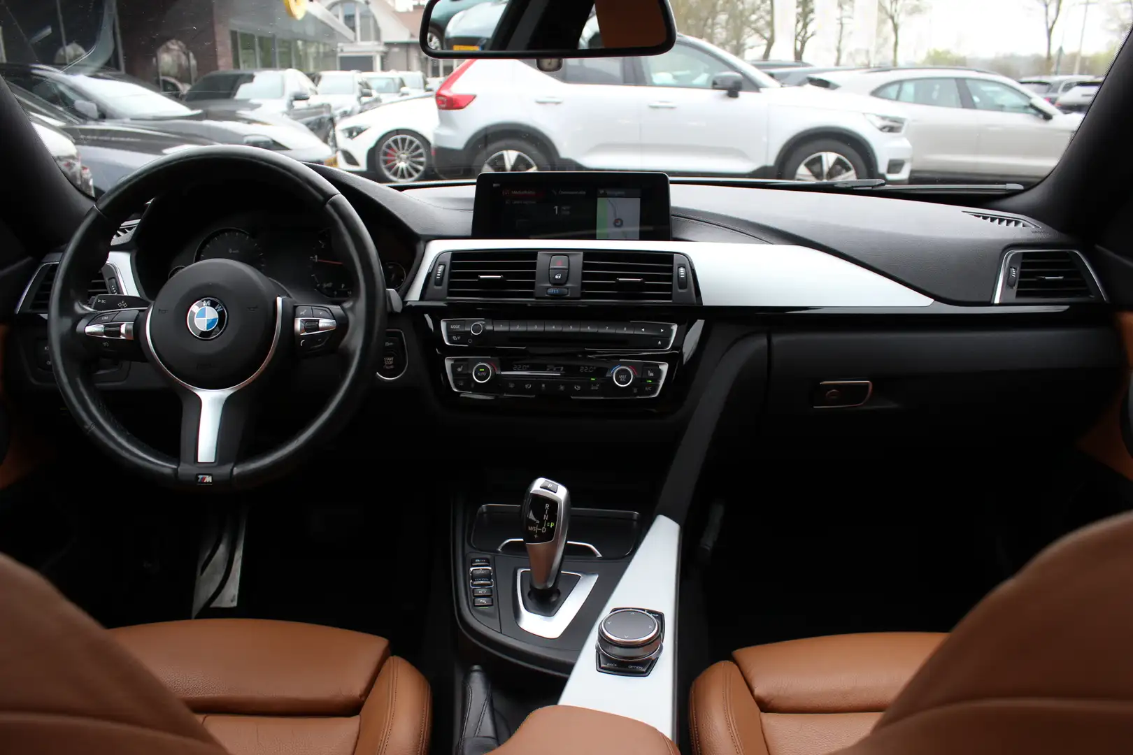 BMW 418 4-serie Gran Coupé 418i High Exe. M Sport / Trekha Grau - 2