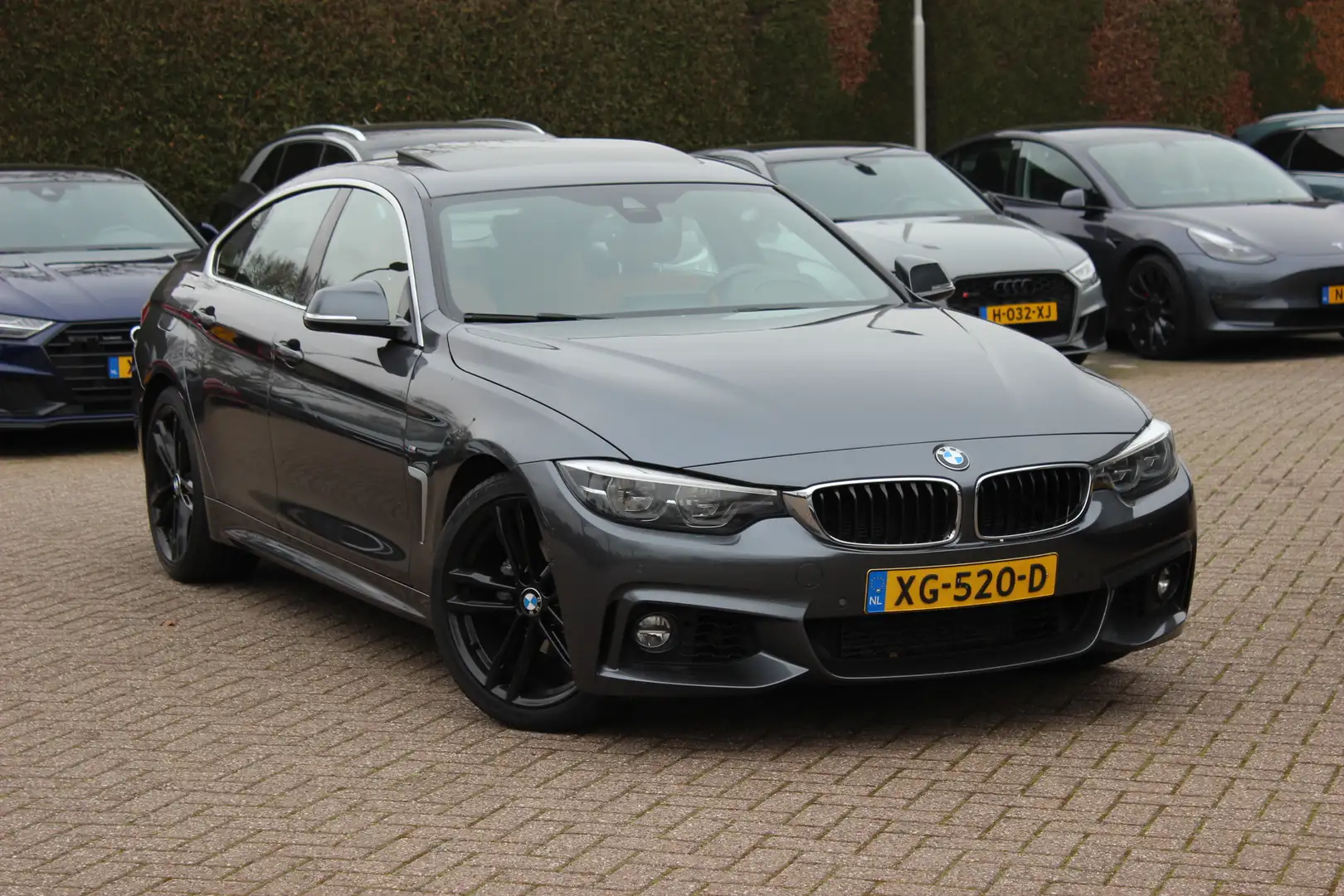 BMW 418 4-serie Gran Coupé 418i High Exe. M Sport / Trekha Grau - 1