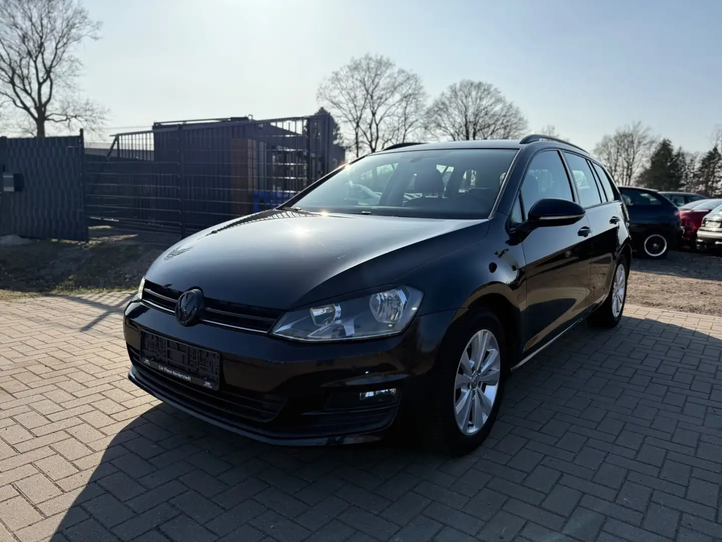 Volkswagen Golf VII Variant Comfortline BMT TÜV NEU Schwarz - 1