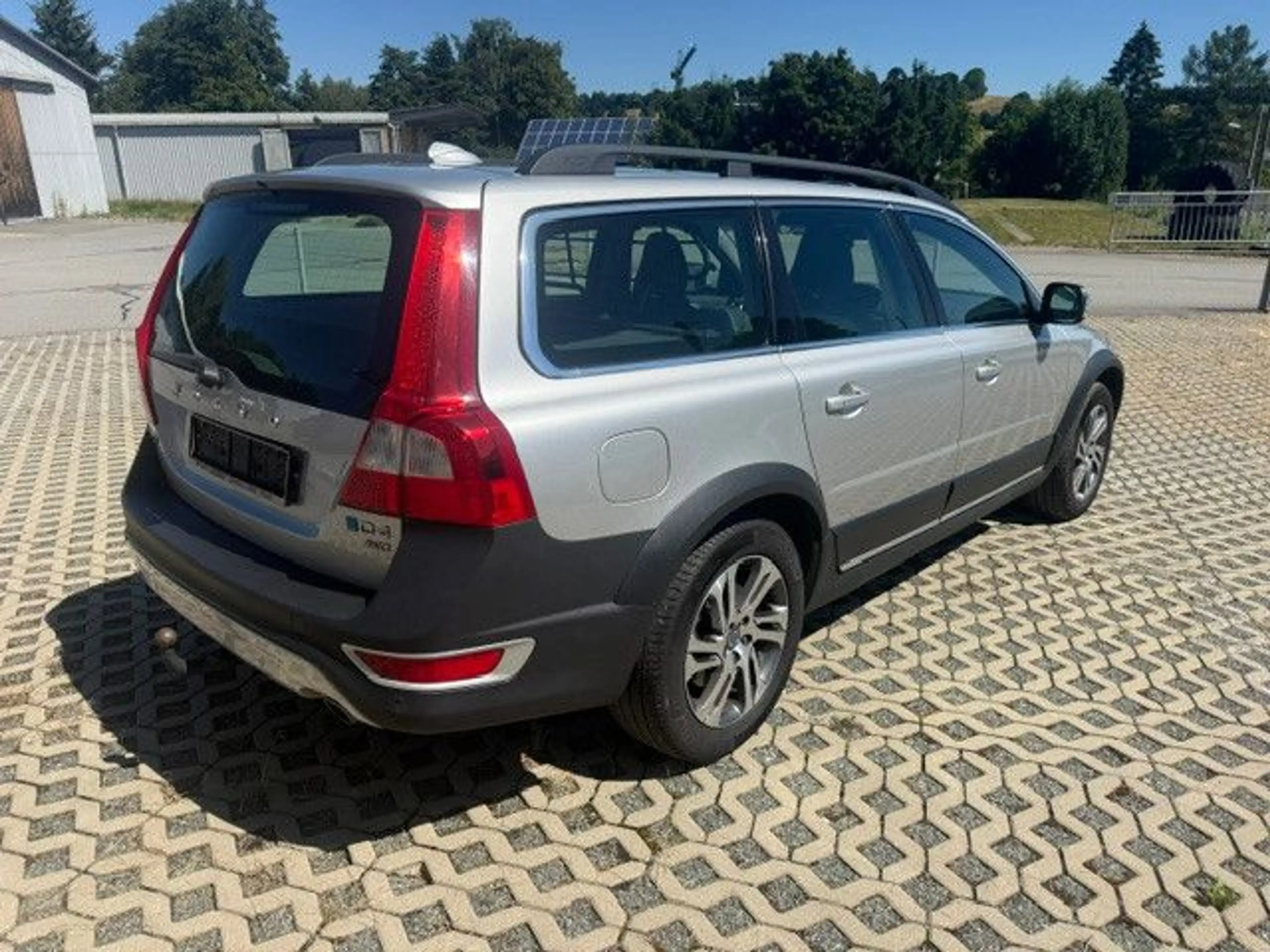 Volvo XC70 XC70 Momentum AWD, sehr guter Zustand — photo 8