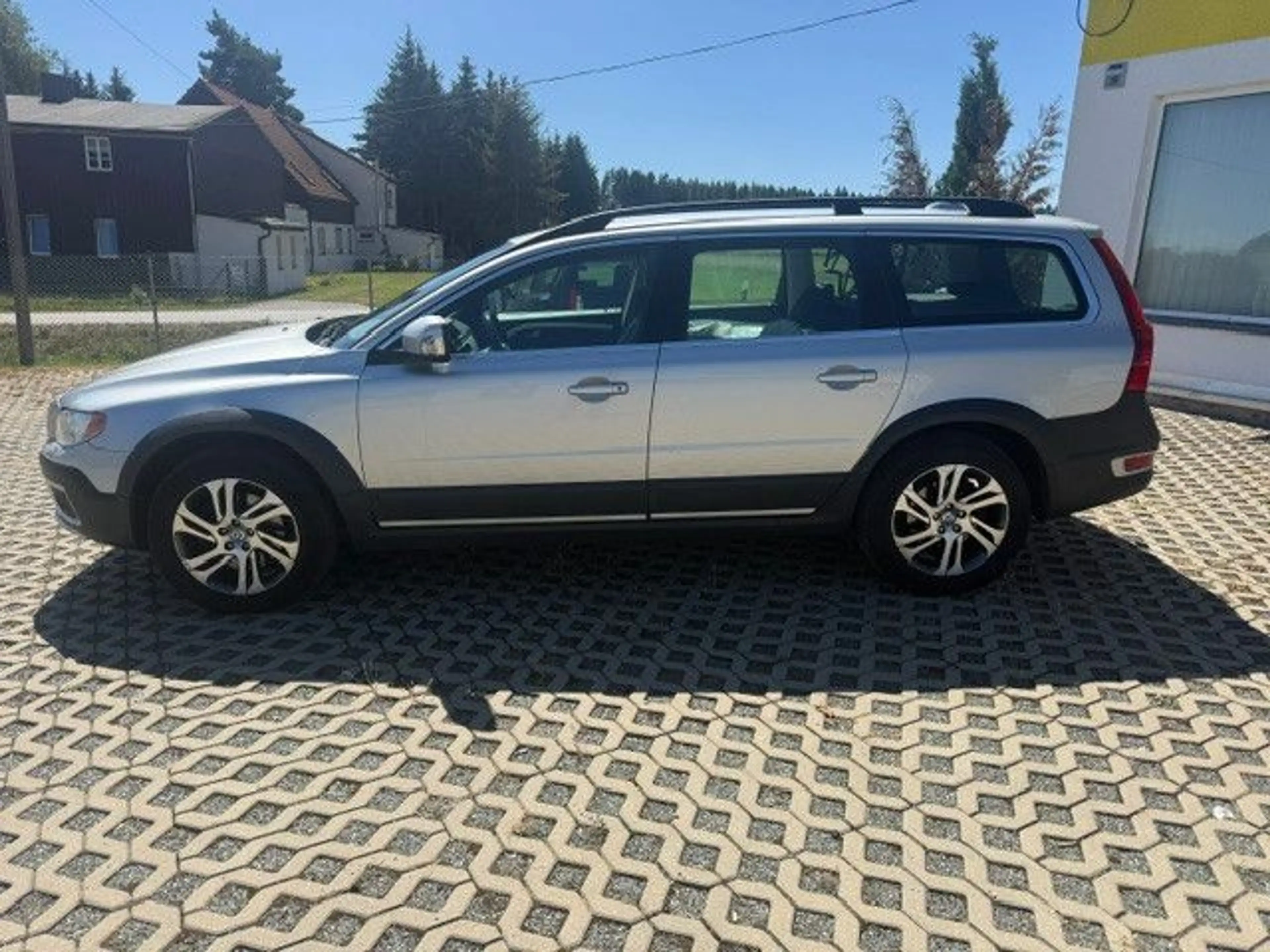 Volvo XC70 XC70 Momentum AWD, sehr guter Zustand — photo 6