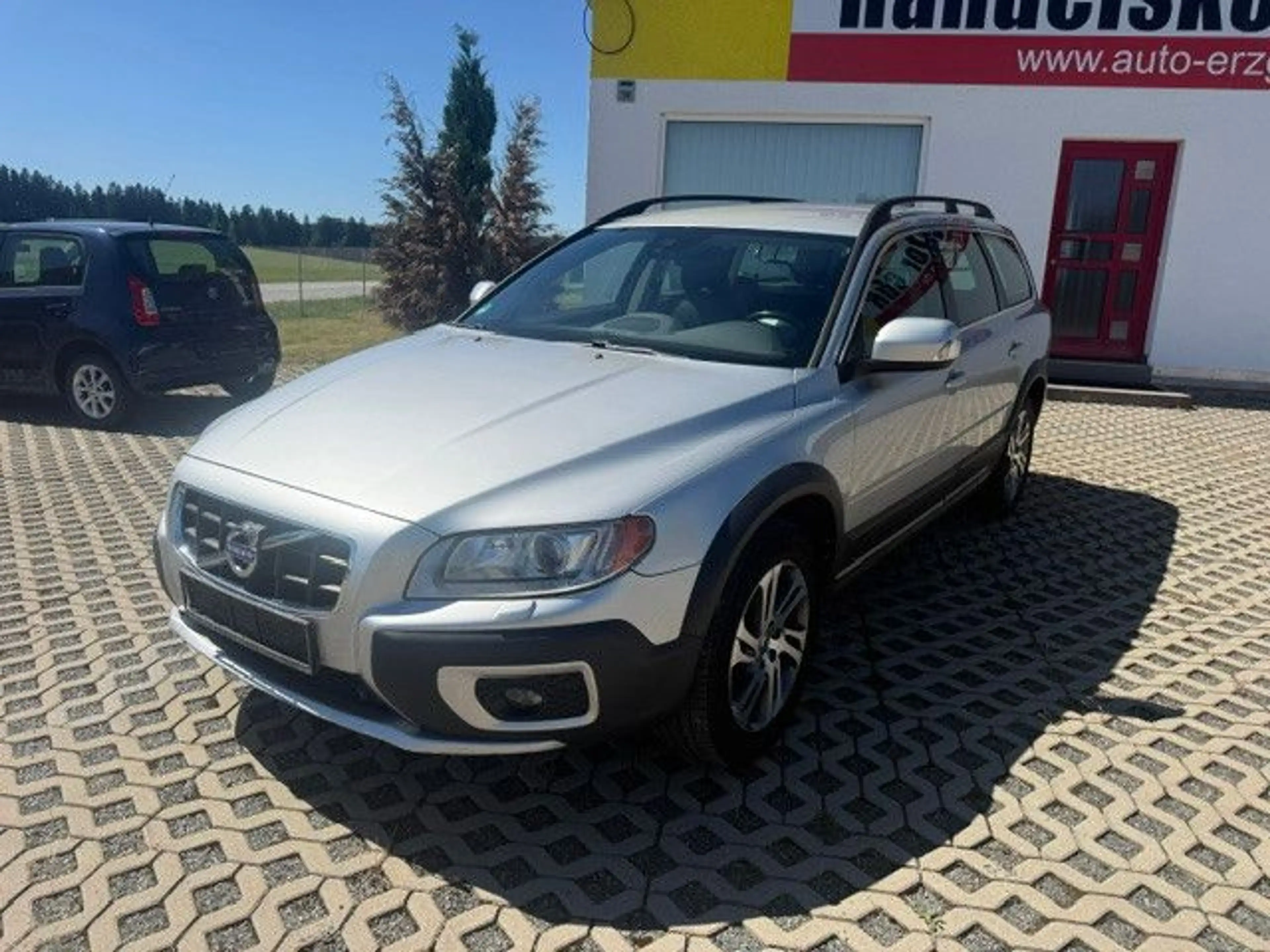 Volvo XC70 XC70 Momentum AWD, sehr guter Zustand — photo 2