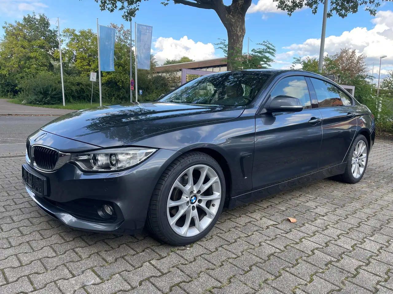 BMW 418