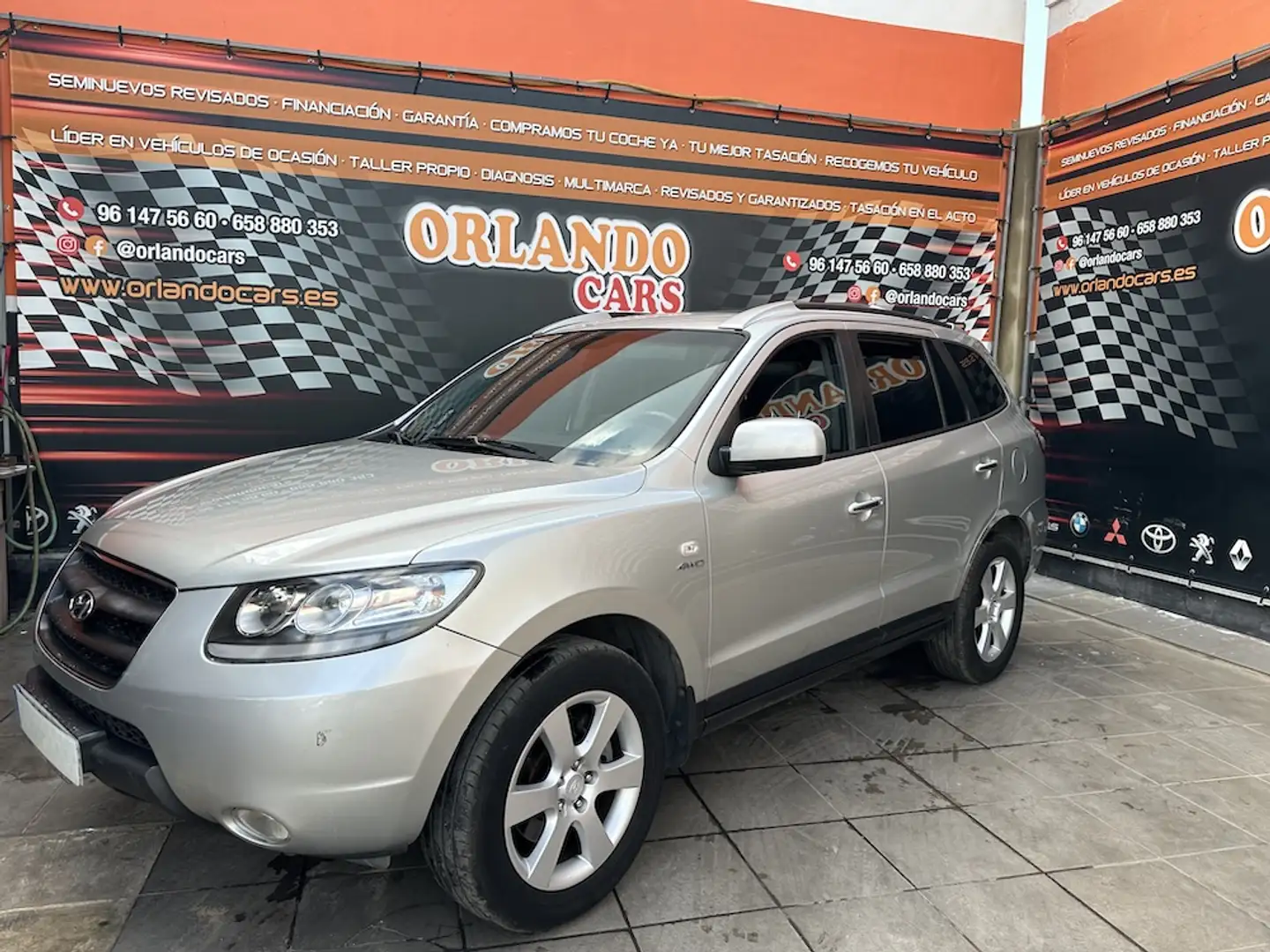 Hyundai SANTA FE 2.2CRDi Style 5pl. Grau - 1