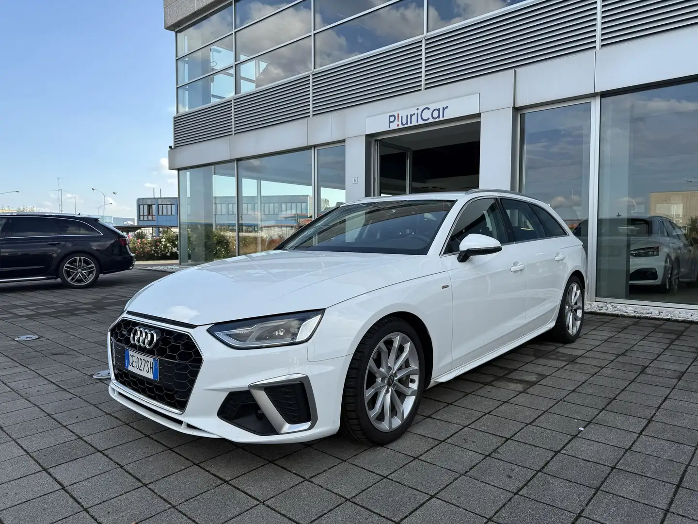 Audi A4 S line 45 TFSI quattro S tronic FariLED Cerchi18 Bianco - 1