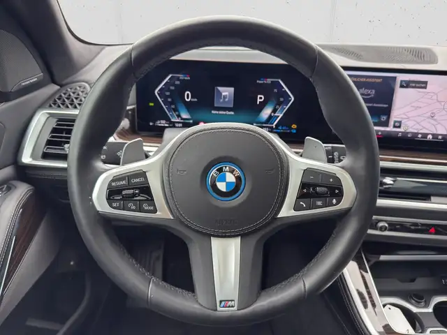 BMW X5 view 9