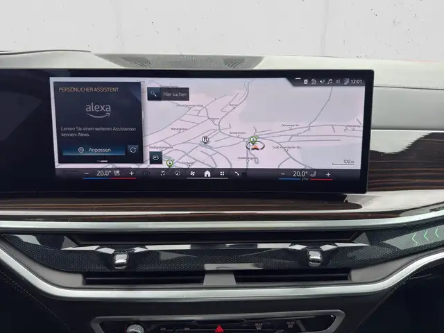 BMW X5 view 11