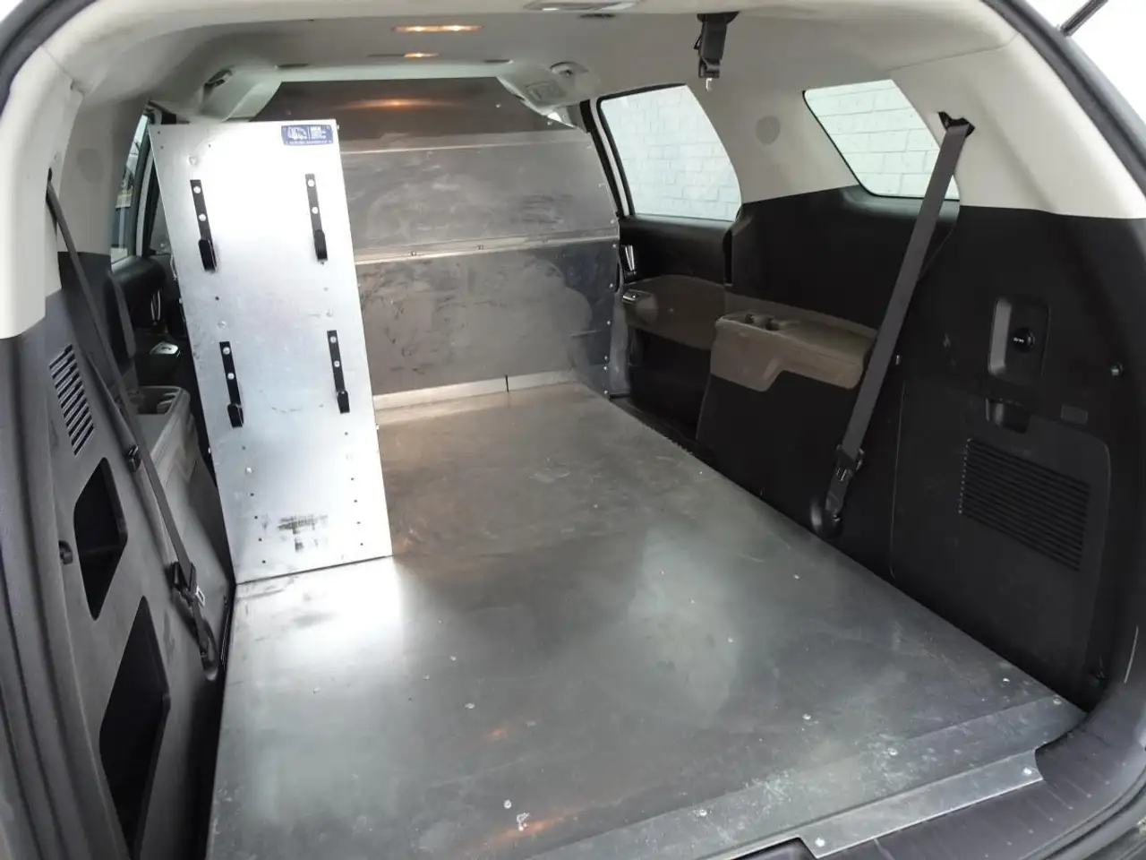 Kia Carnival снимка Kia Carnival