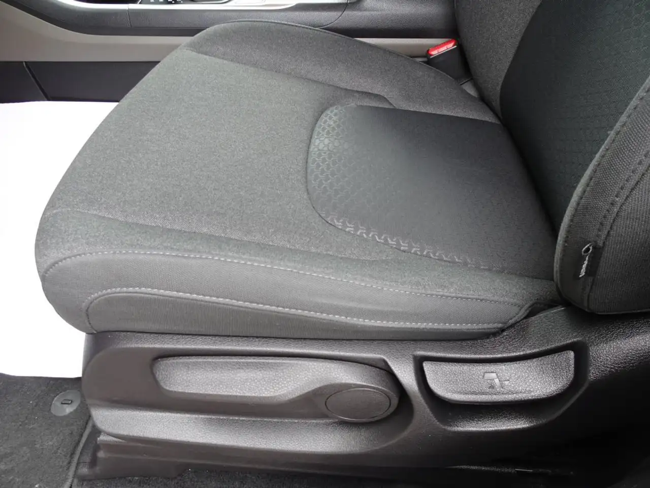 Kia Carnival снимка Kia Carnival
