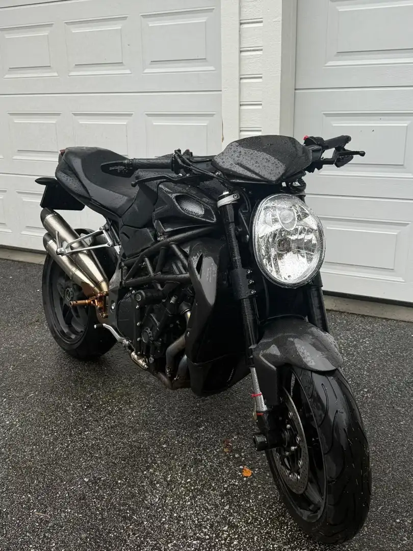 MV Agusta Brutale Noir - 2