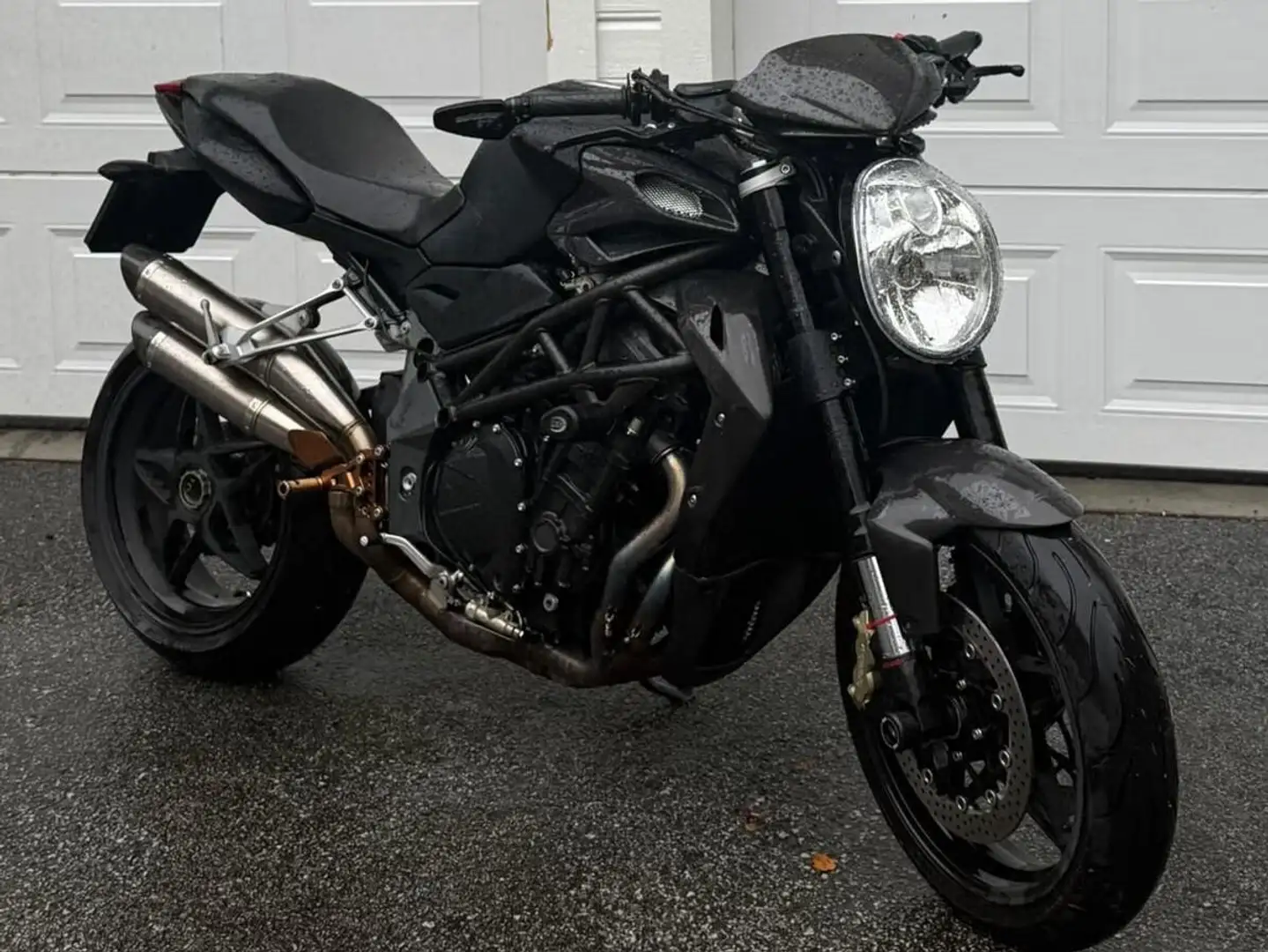 MV Agusta Brutale Noir - 1