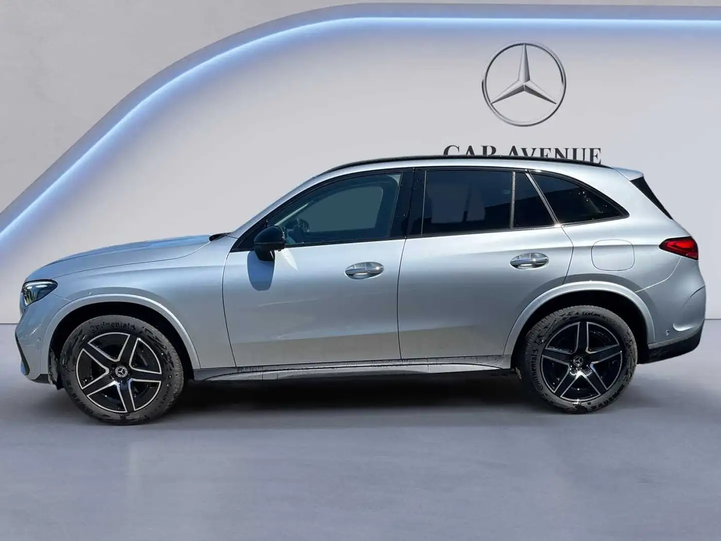 Mercedes-Benz GLC 300 de 4MATIC AMG Line Zilver - 2