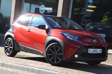 1.0 VVT-i MT Pulse Navi Carplay ACC Camera 12.700k