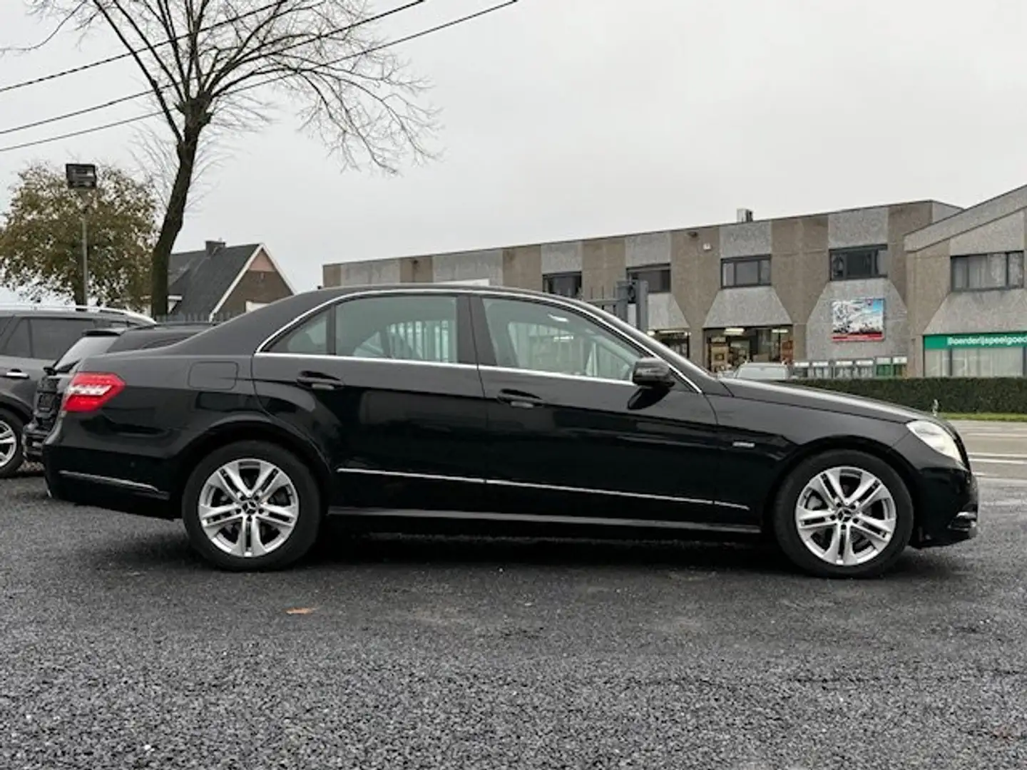 Mercedes-Benz E 220 E 220Cdi Eu5 BlueEFFICIENCY Full Option Avantgarde Noir - 2