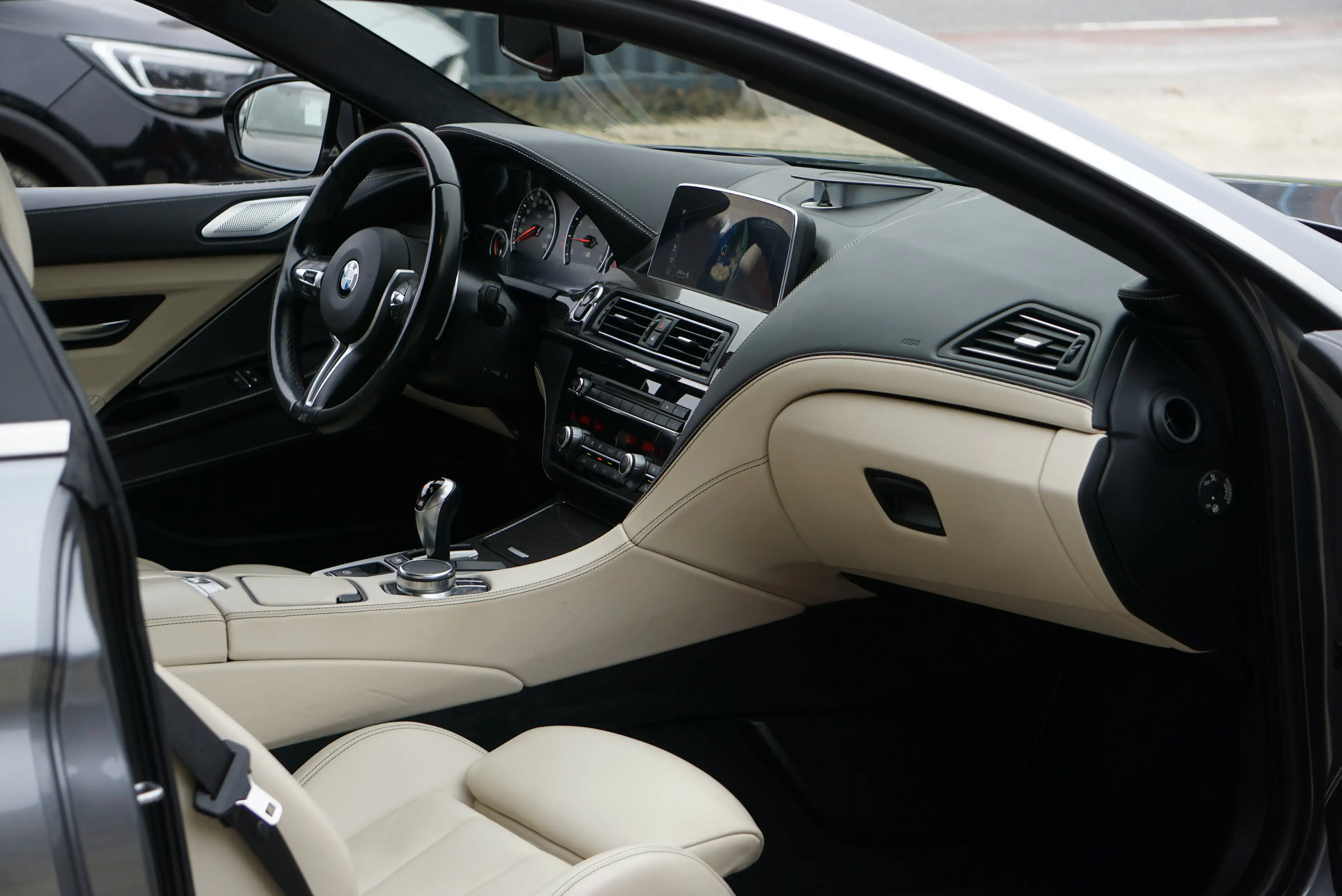BMW M6 V8 Biturbo Compétition B&O Carbone HUD Carnet — photo 12