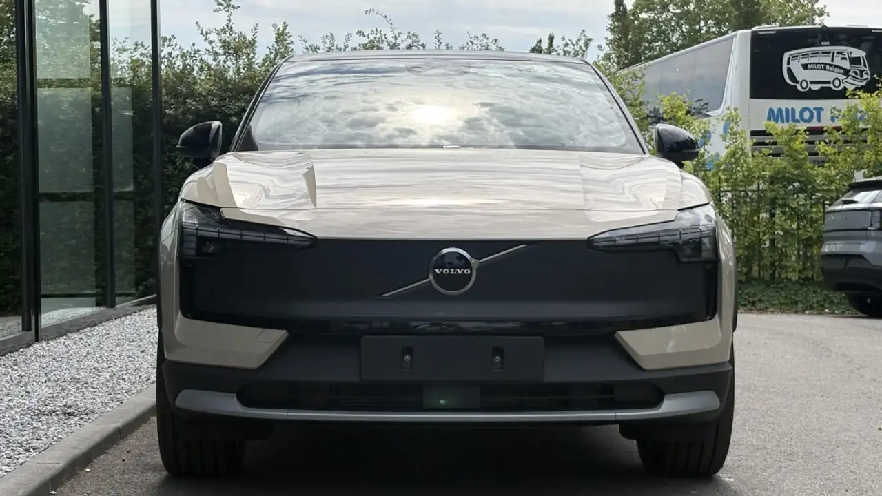 Volvo EX30 2026