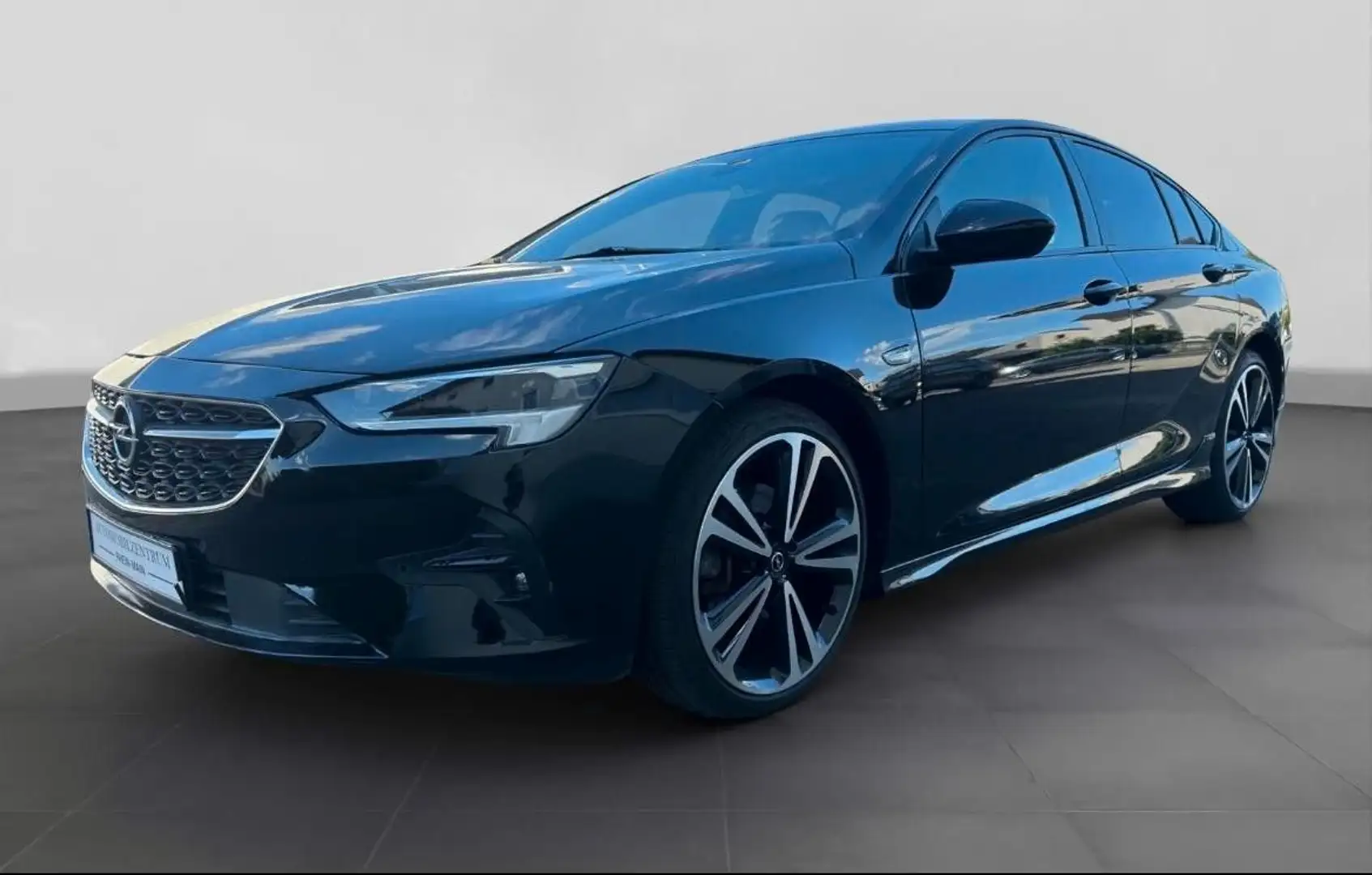 Opel Insignia B Grand Sport Ultimate Schwarz - 1