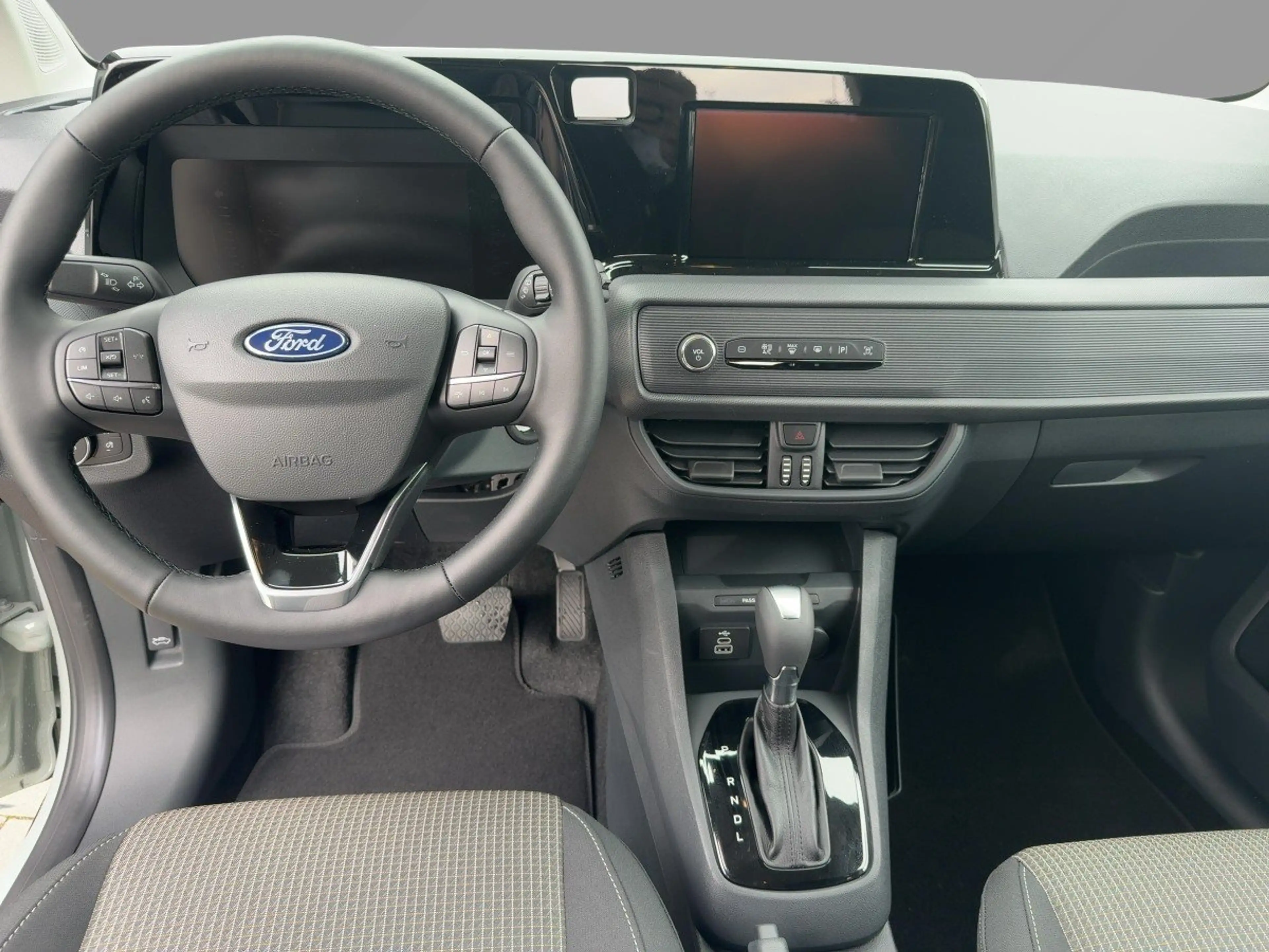 Ford Tourneo Courier 1.0 EcoBoost Trend CAM*SHZ*SYNC — photo 10