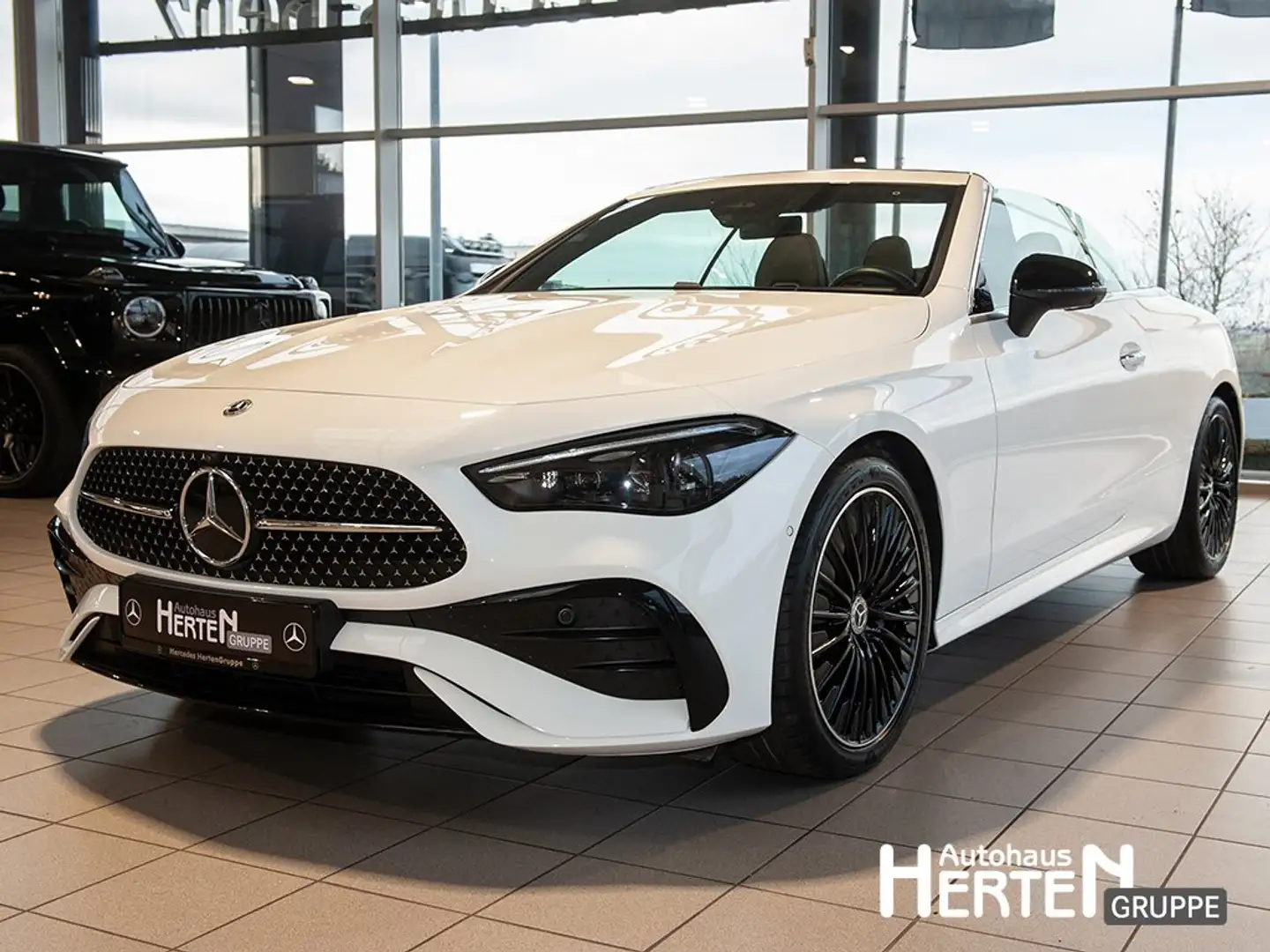 Mercedes-Benz CLE 300 4M Cabrio+AMG+NIGHT+360°+DIGITAL+HUD+DAB Weiß - 1