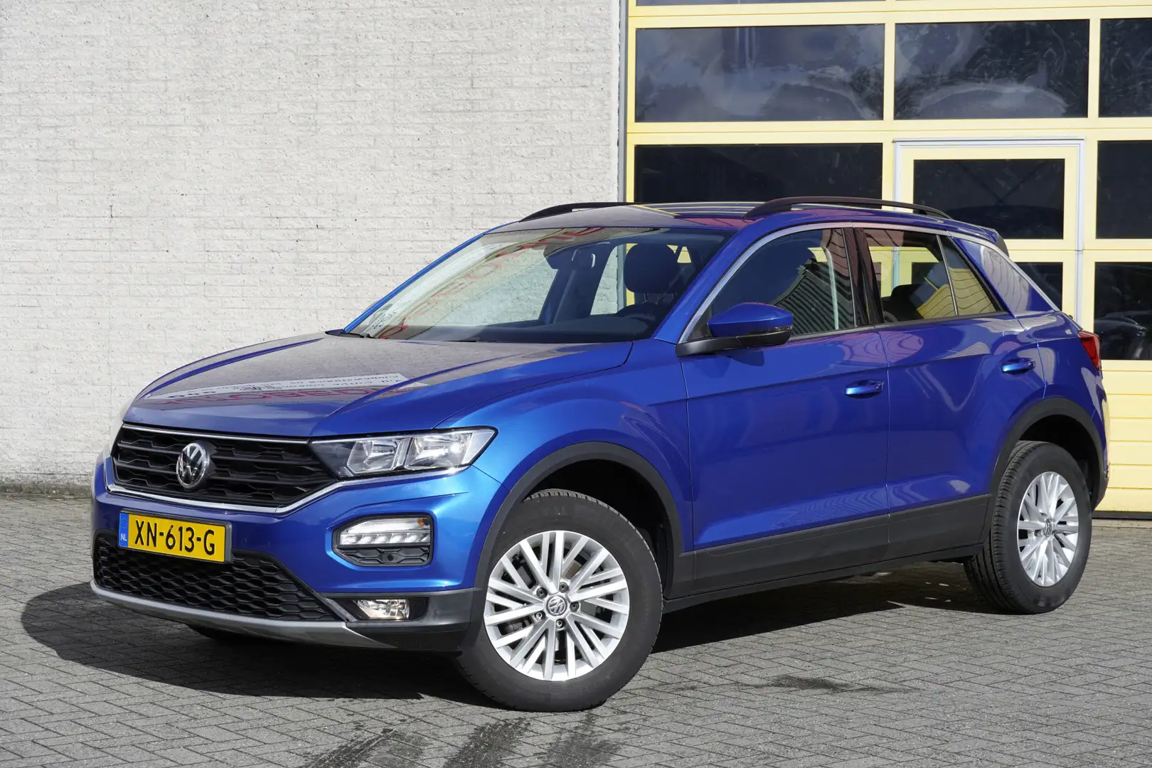 Volkswagen T-Roc 1.5 TSI 150PK! Style BJ2019 Lmv 16" | Led | Pdc | Bleu - 2