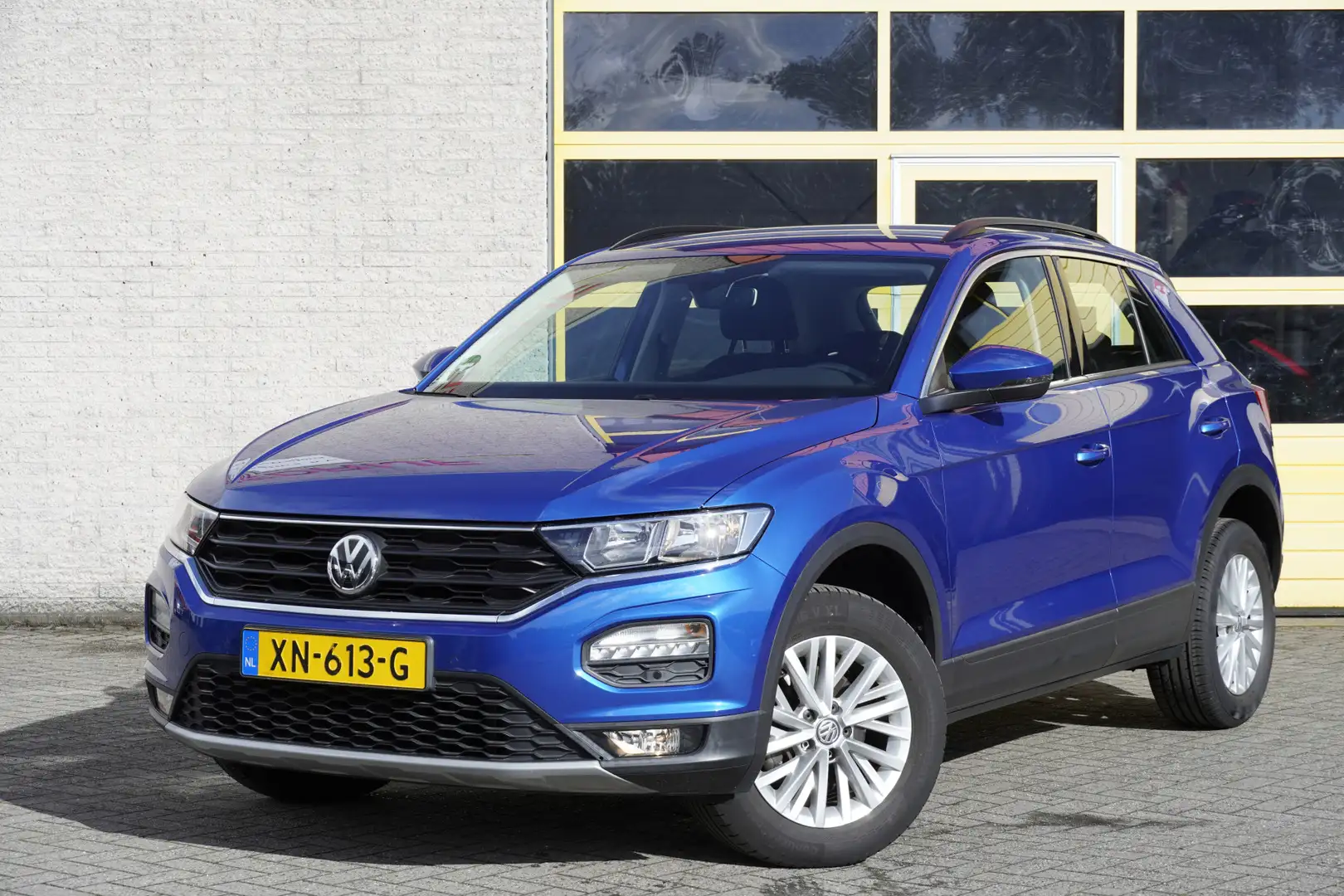 Volkswagen T-Roc 1.5 TSI 150PK! Style BJ2019 Lmv 16" | Led | Pdc | Bleu - 1