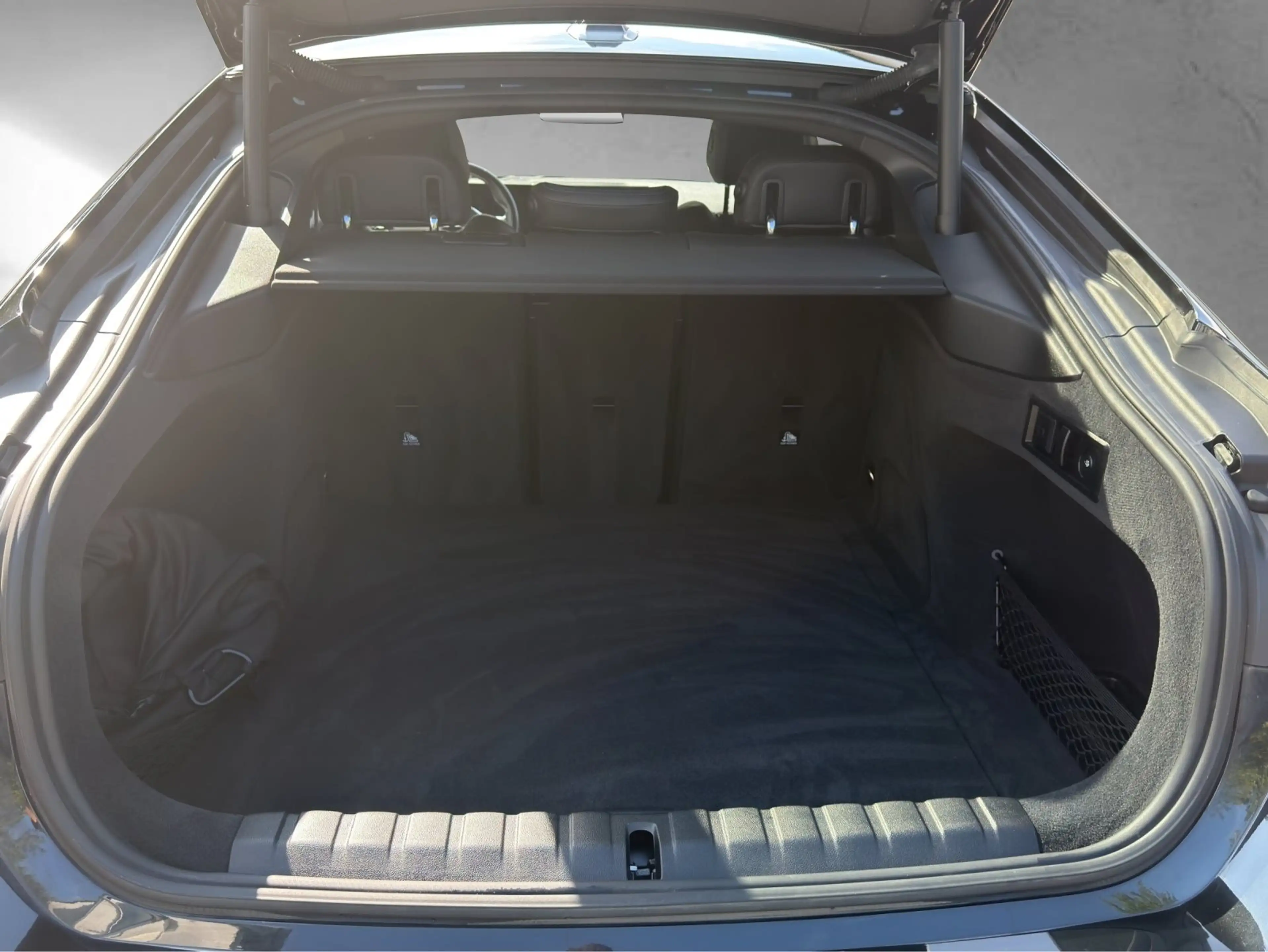 BMW i4 eDrive35 M Sport Pro ACC 360° AHK H&K — photo 13