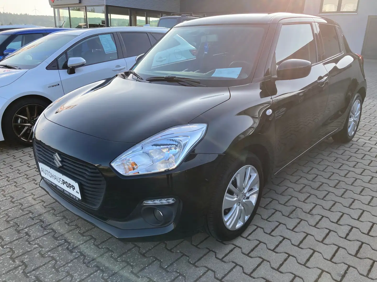 Suzuki Swift 1.2 Dualjet Comfort Czarny - 2