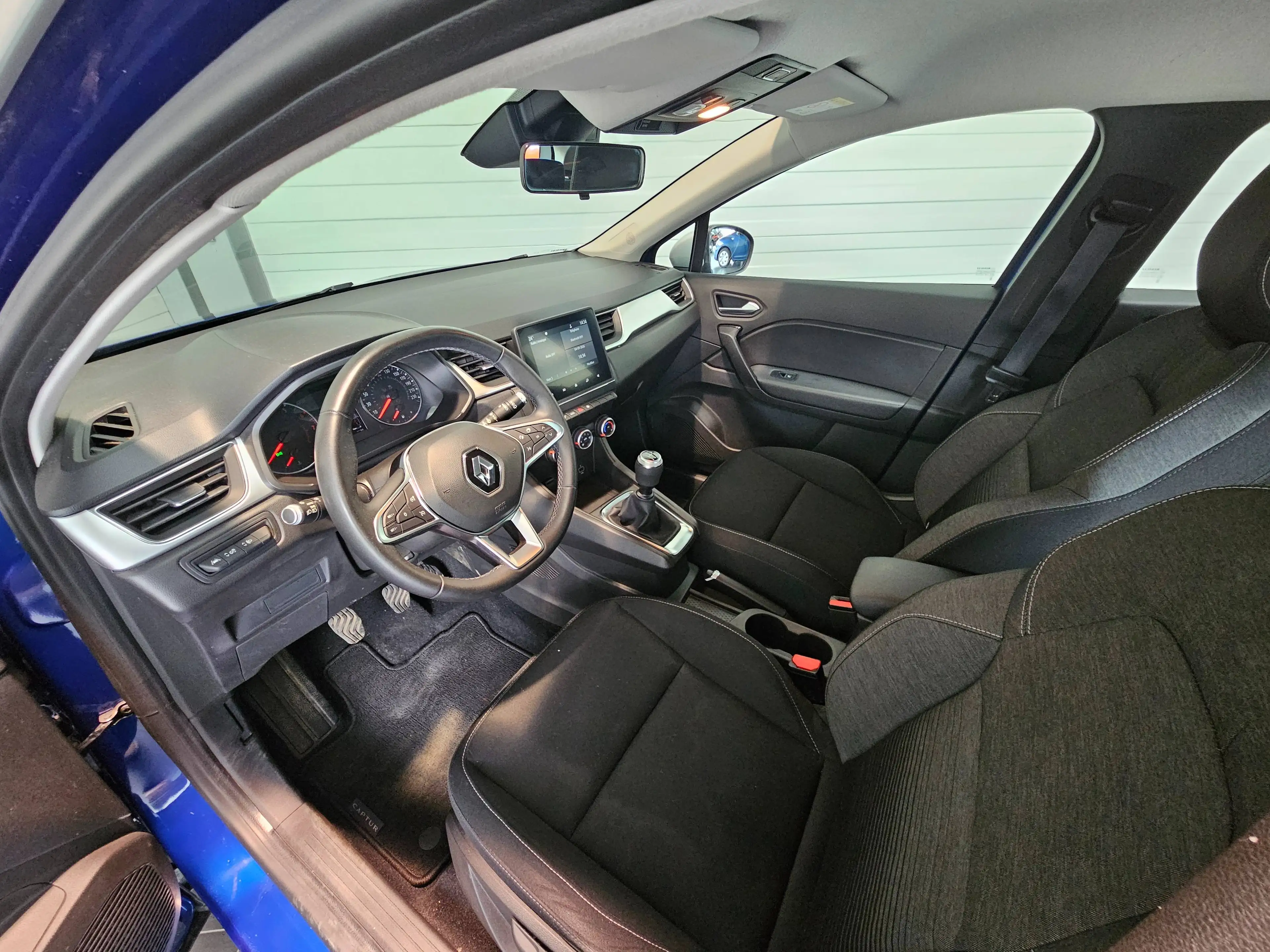 Renault Captur Captur 1.0 TCe Zen — photo 6