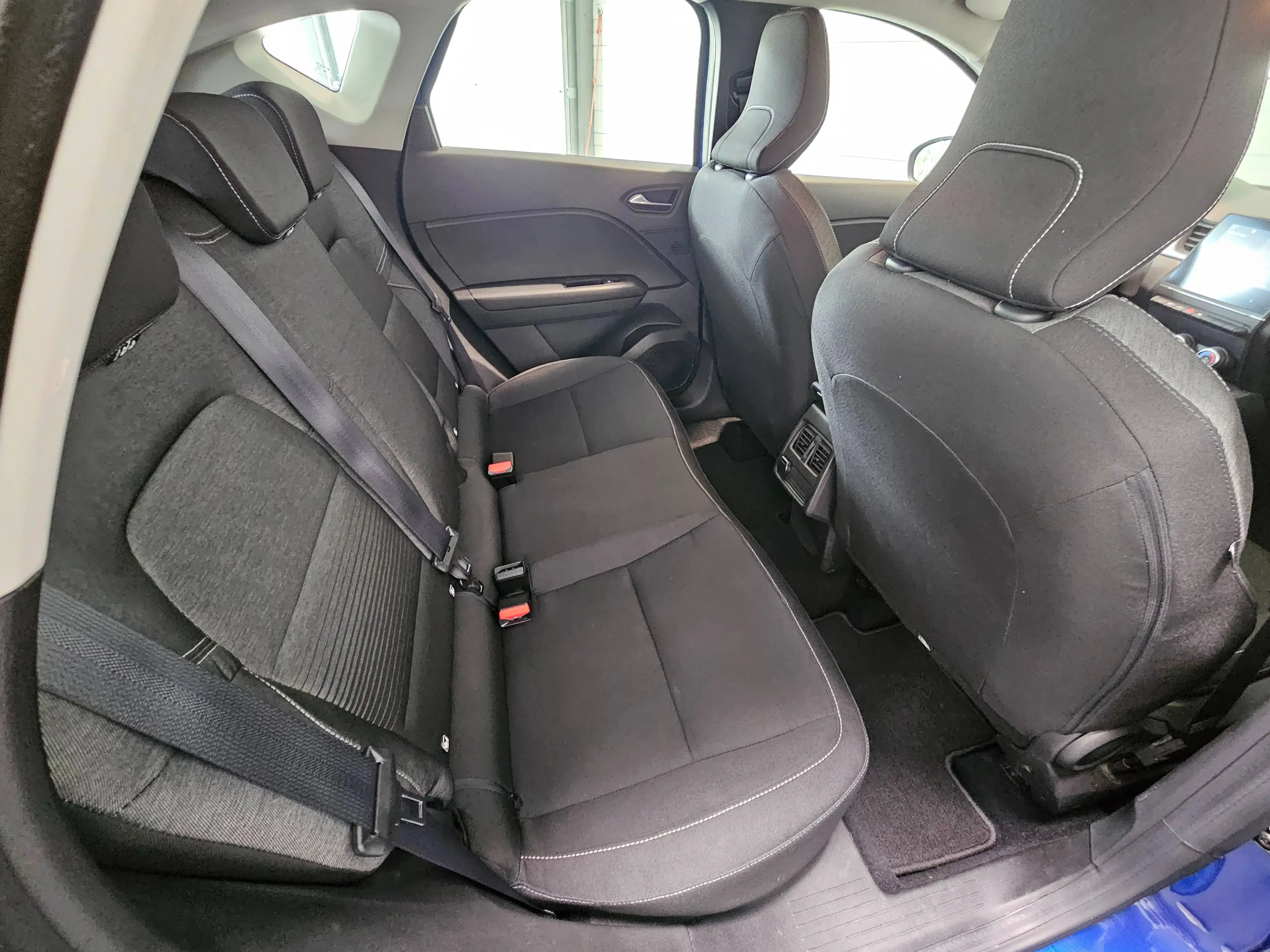 Renault Captur Captur 1.0 TCe Zen — photo 8