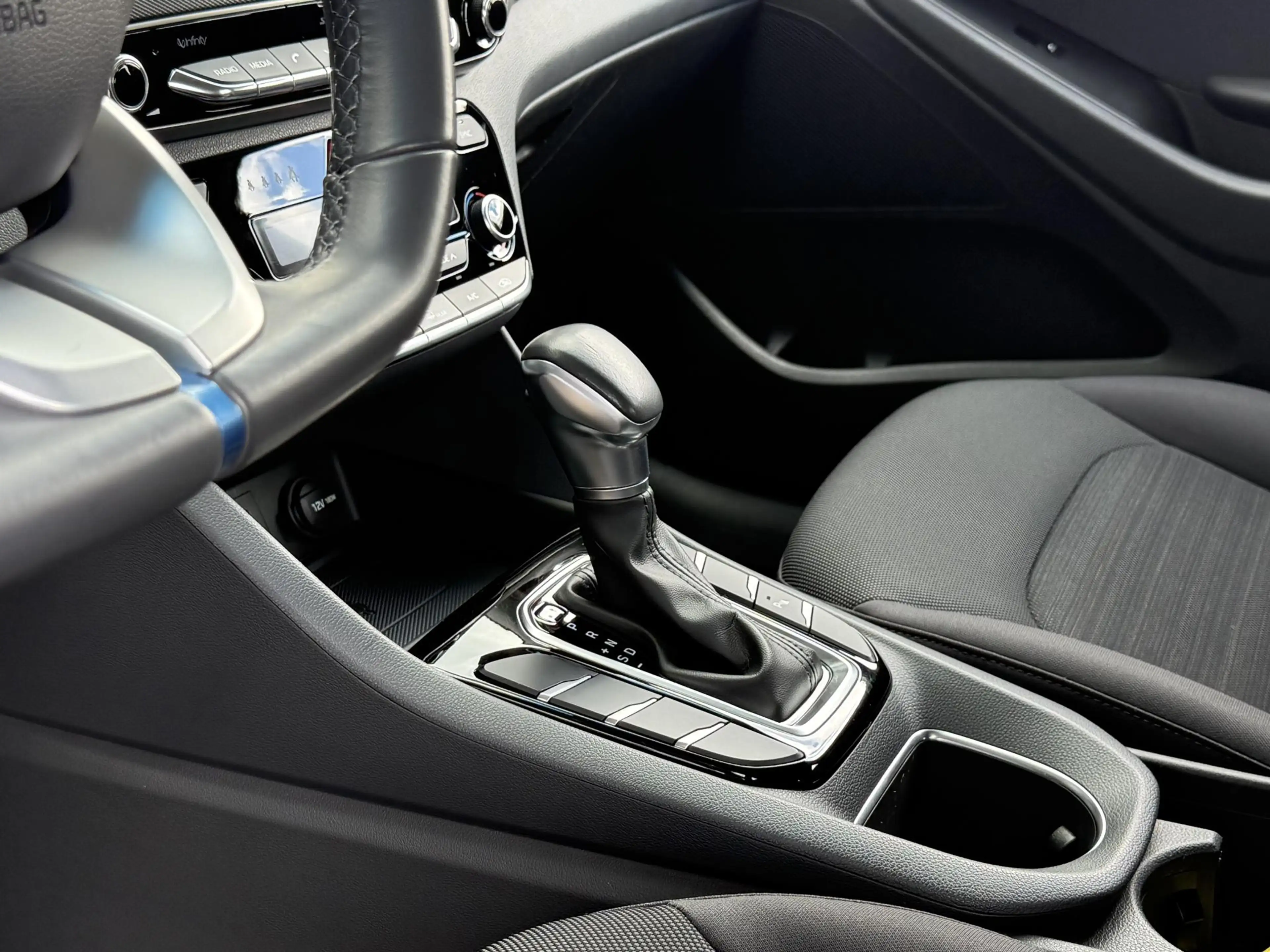 Hyundai IONIQ 1.6 GDi Comfort HEV Hybrid Automaat Navi Camera DA — photo 15