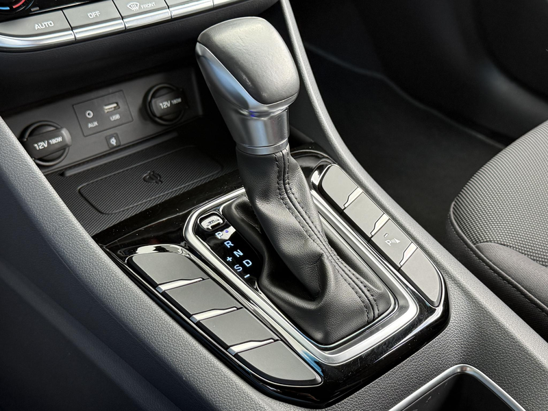 Hyundai IONIQ 1.6 GDi Comfort HEV Hybrid Automaat Navi Camera DA — photo 18