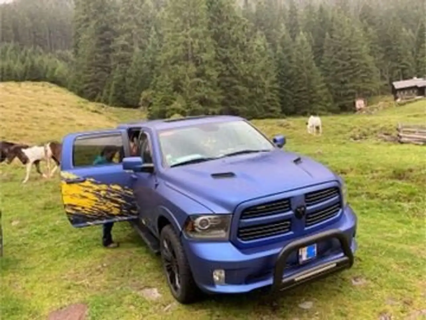 Dodge RAM 1500 Sport Bleu - 2