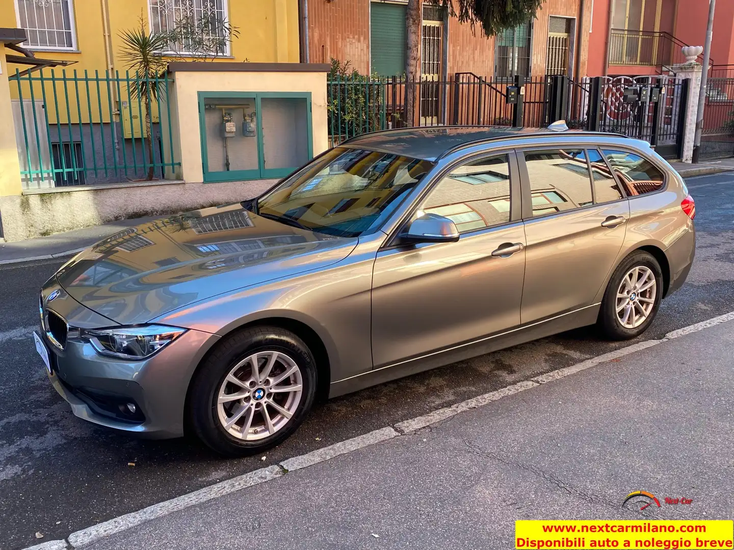 BMW 318 318d Touring Business Advantage auto - 1
