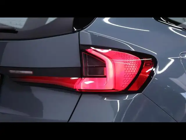 BMW X1 view 8