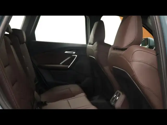 BMW X1 view 11