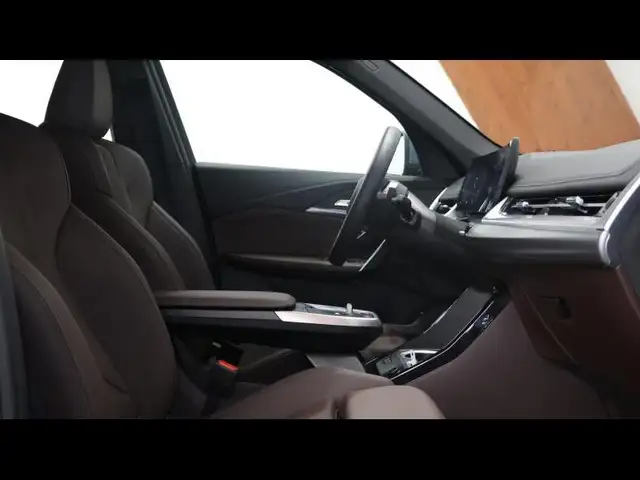 BMW X1 view 9