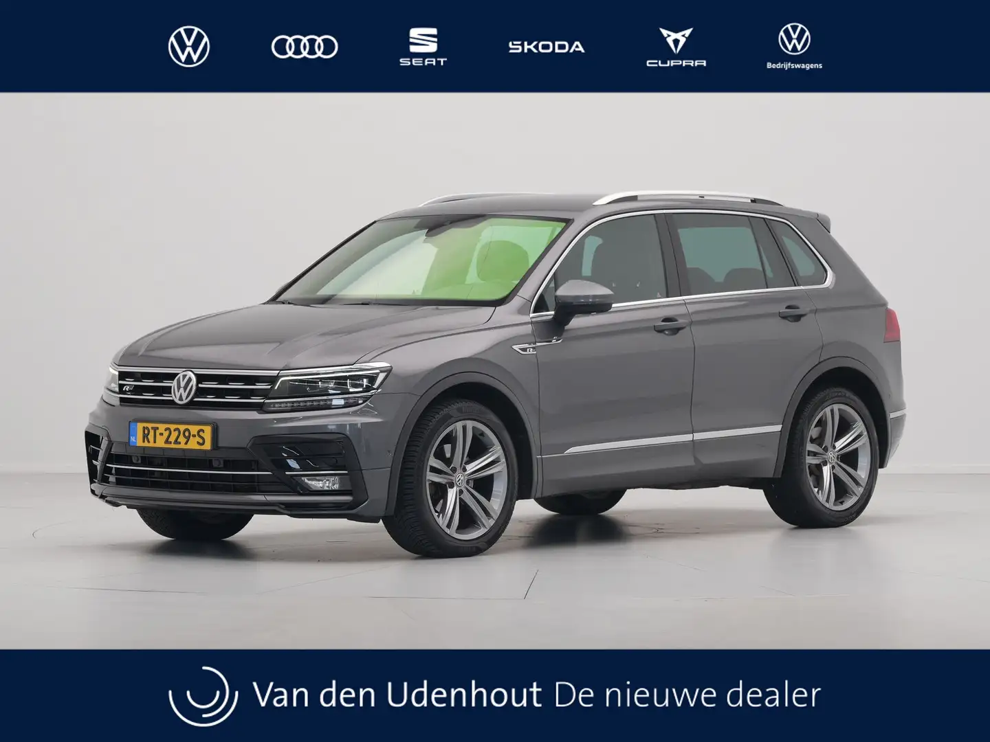 Volkswagen Tiguan 1.4 TSI 150pk DSG Highline R-Line Trekhaak Leder C Grijs - 1