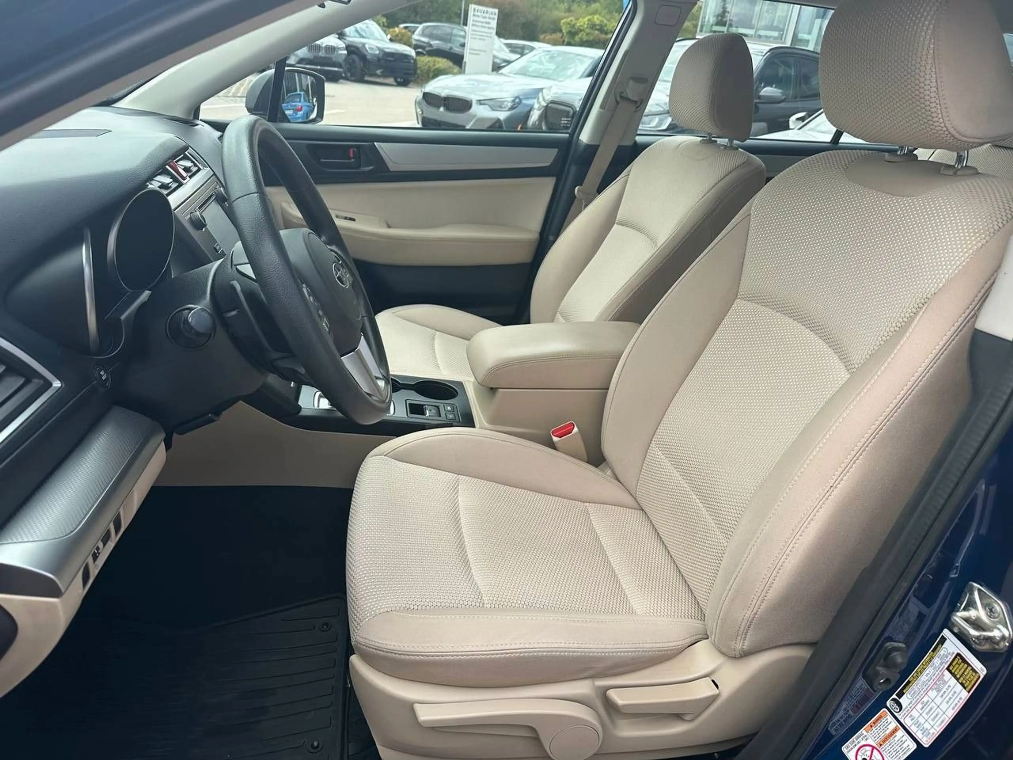 Subaru OUTBACK 2.5i — photo 10